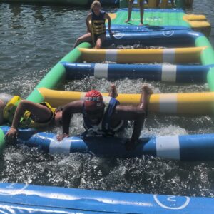 Vendredi 100 % sensations à Aquajump ! 🌊